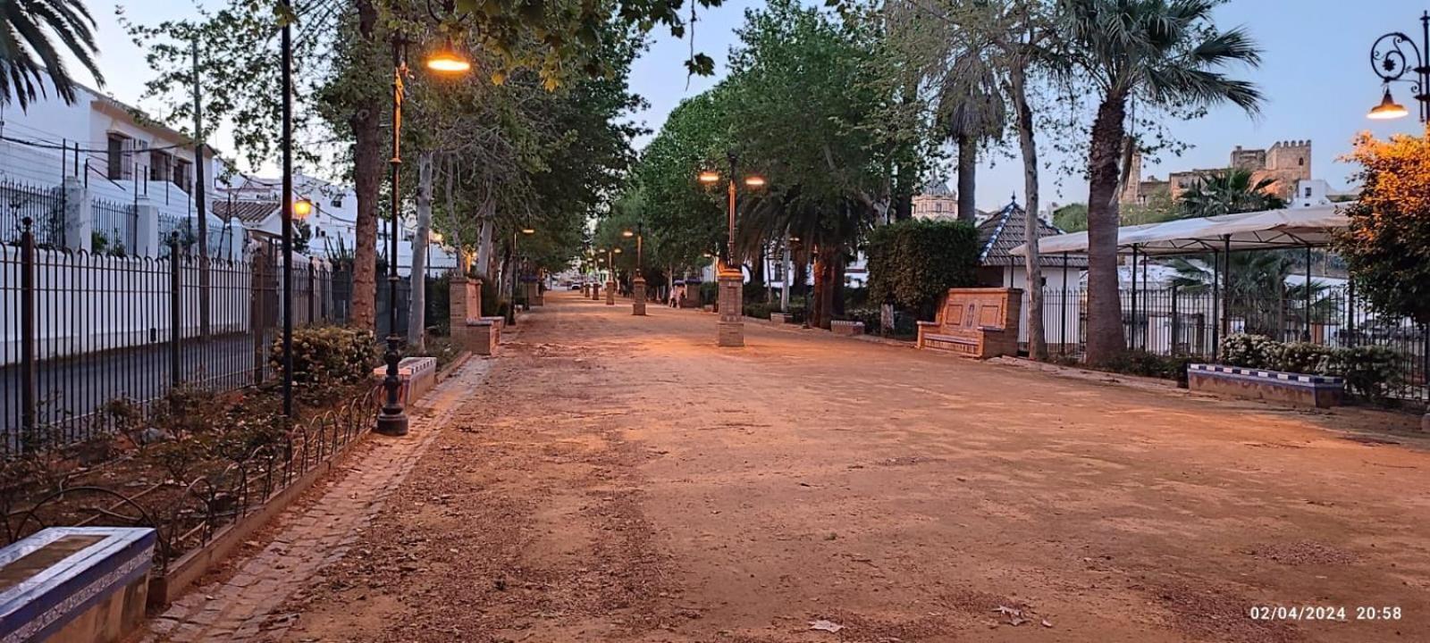Casa Manuel Alquiler De Habitaciones En Casa Compartida Carmona  Ngoại thất bức ảnh